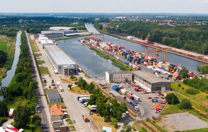 Automotive logistics polska